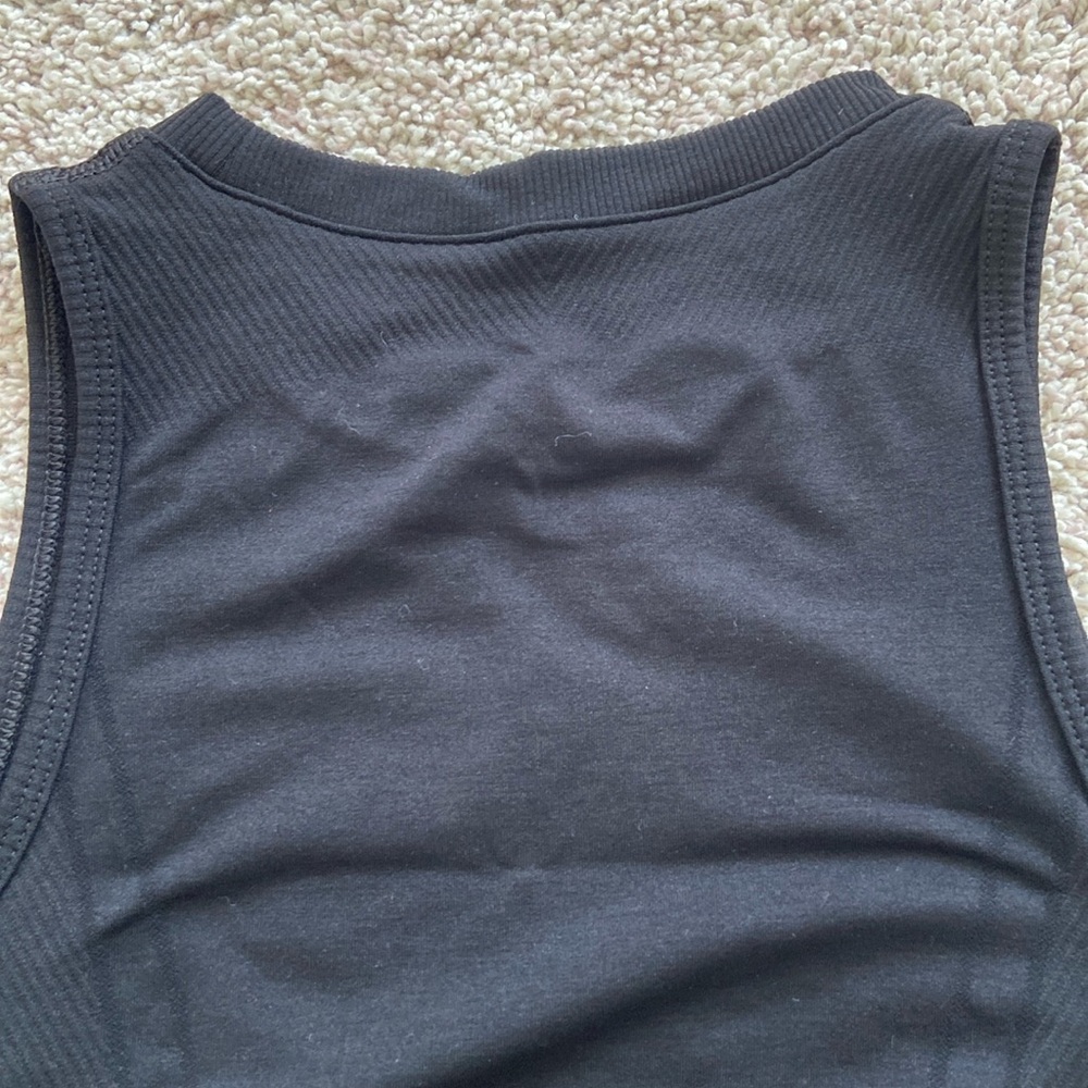 Alphalete Black Ribbed Cropped Tank Top - Picture 6 of 13